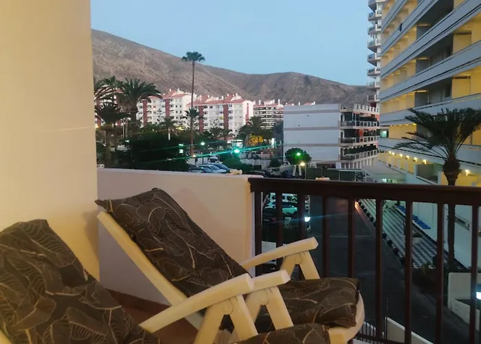 Apartamento En Los Cristianos Edificio Guayero